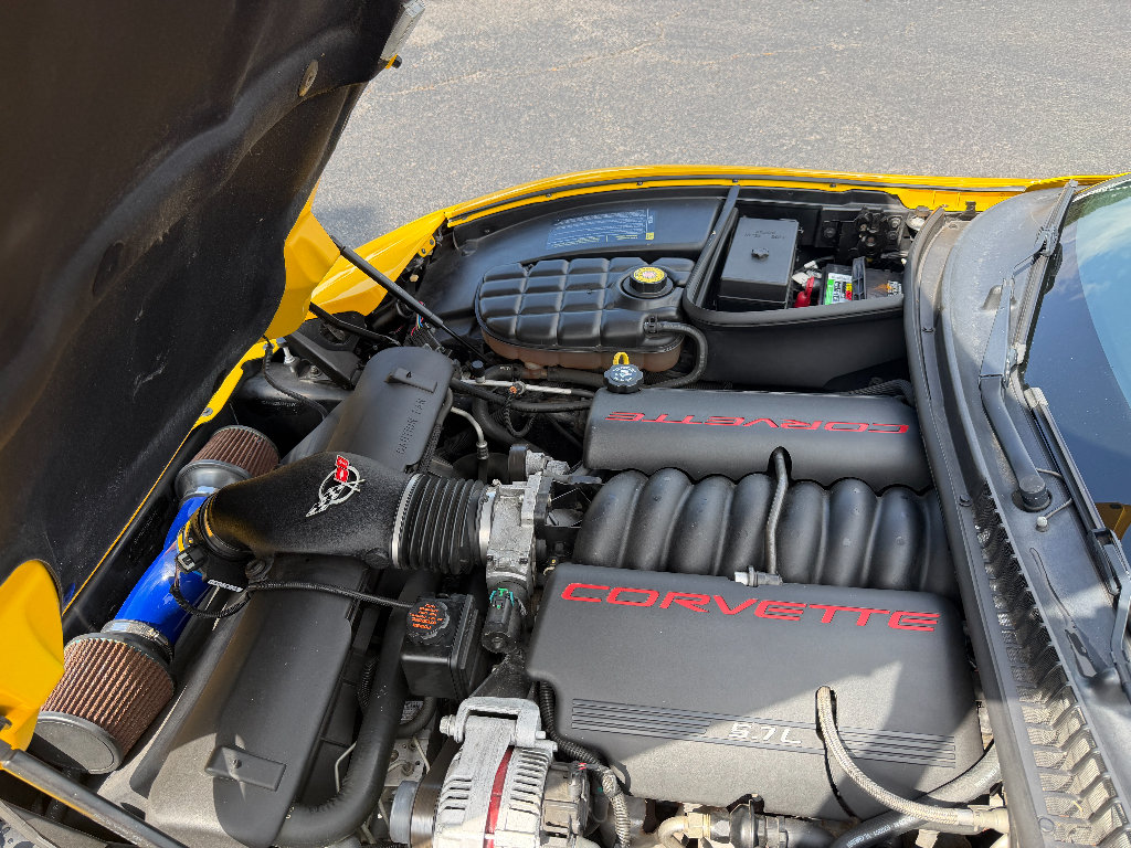 Used 2001 Chevrolet Corvette Convertible w/ Preferred Equipment Group2 RWD image 14