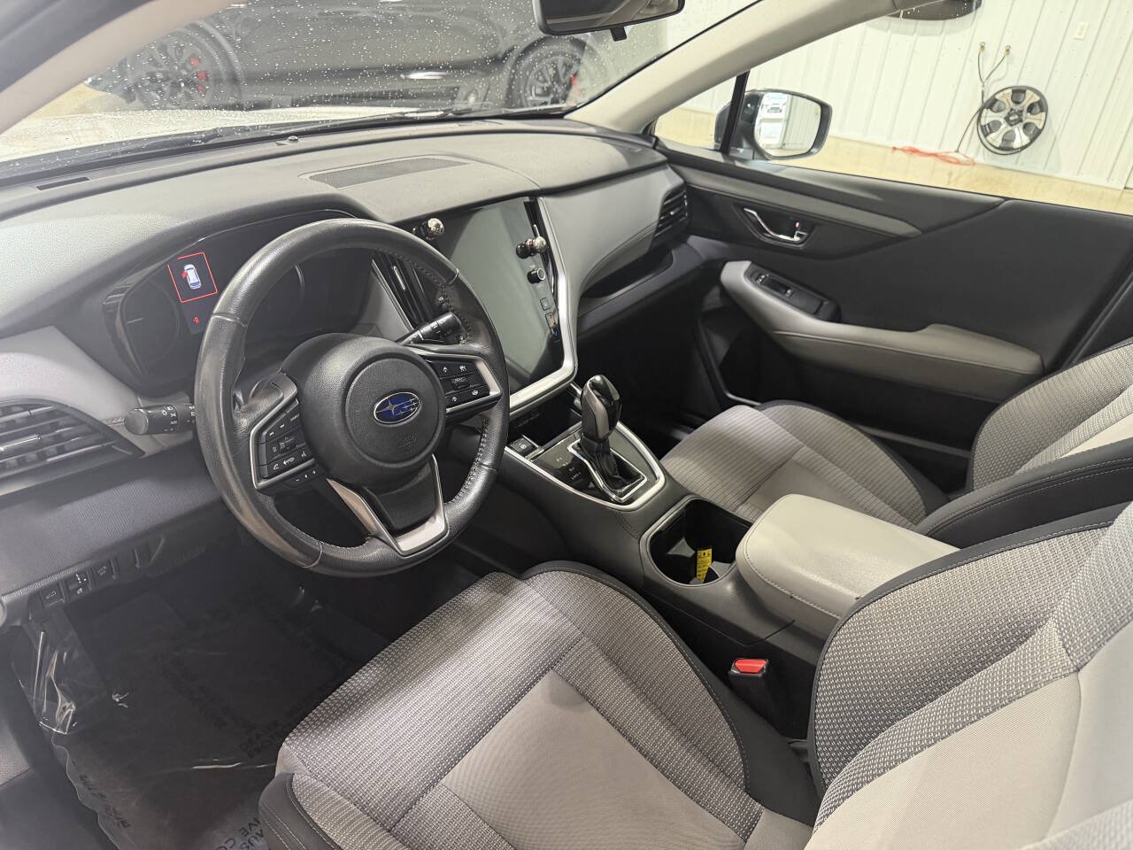 Used 2023 Subaru Outback Premium AWD/4WD image 8