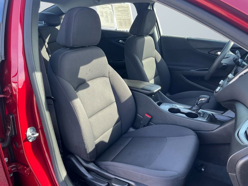 Used 2024 Chevrolet Malibu LT image 16