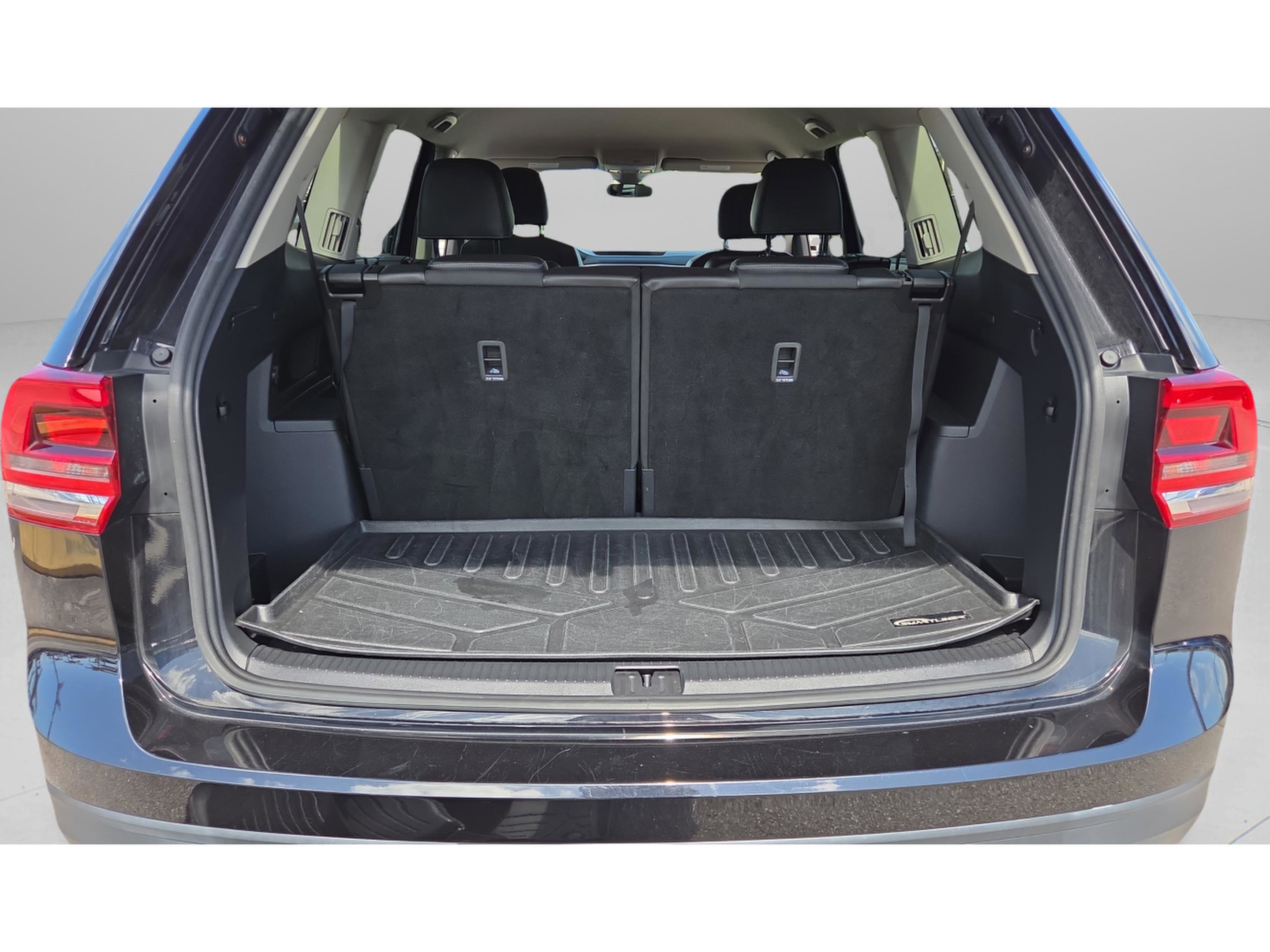 Used 2019 Volkswagen Atlas SE w/ Towing Package FWD image 16