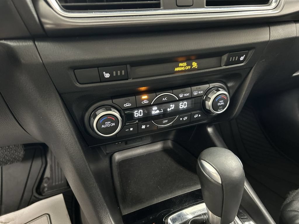Used 2017 MAZDA MAZDA3 Grand Touring FWD image 16