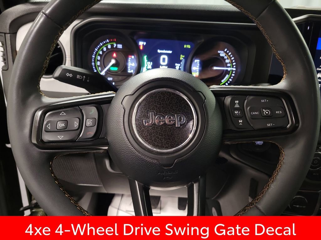 Used 2024 Jeep Wrangler Unlimited image 17