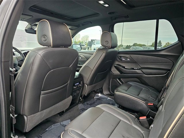 Used 2023 Chevrolet Traverse Premier w/ Redline Edition image 12