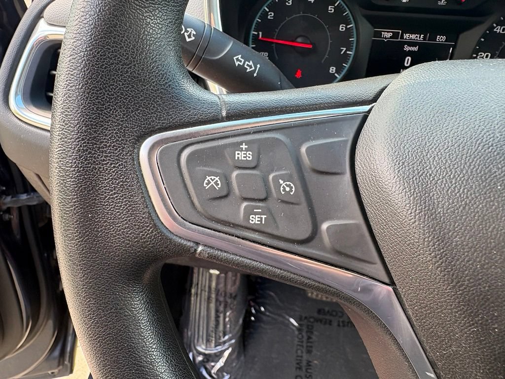 Used 2018 Chevrolet Equinox LS FWD image 18