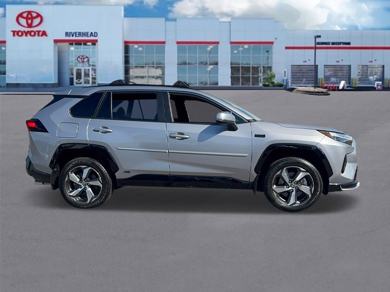 Certified 2023 Toyota RAV4 SE image 3