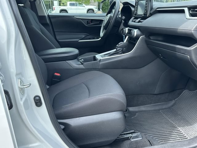 Used 2022 Toyota RAV4 LE FWD image 15