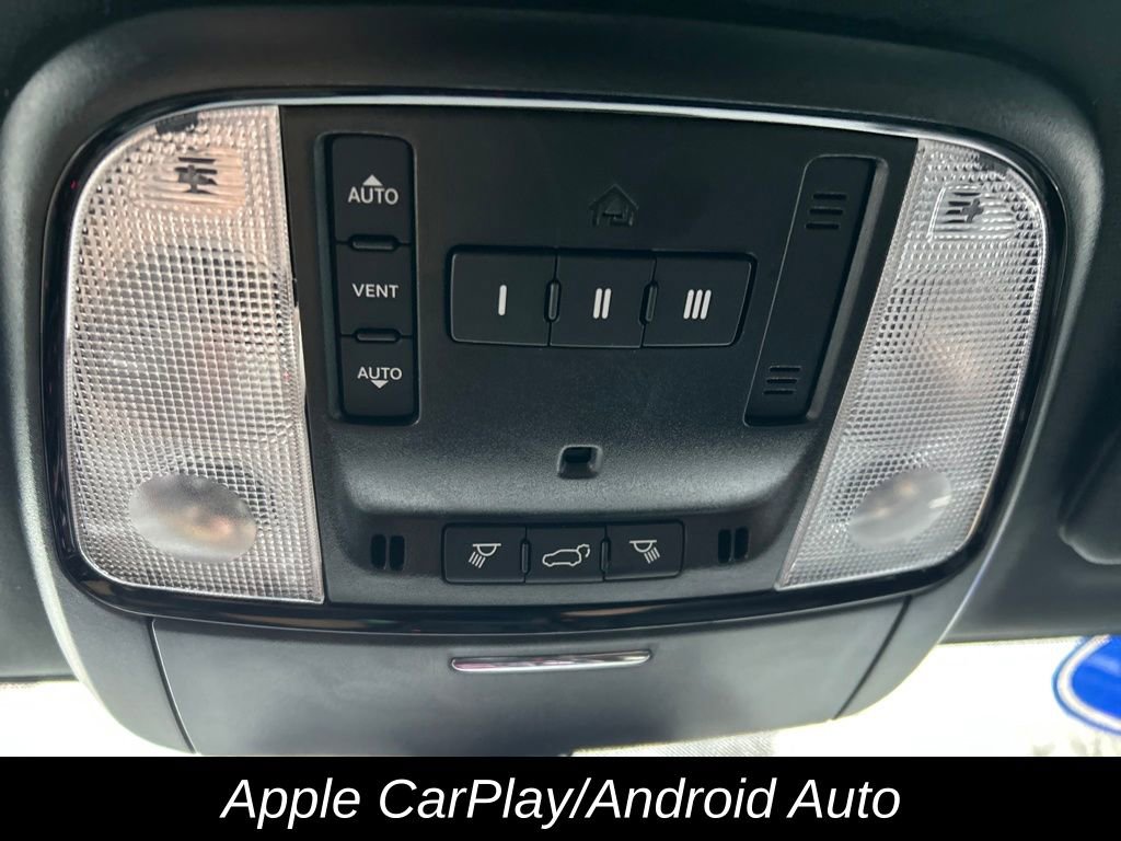 Used 2025 Dodge Durango GT AWD/4WD image 40