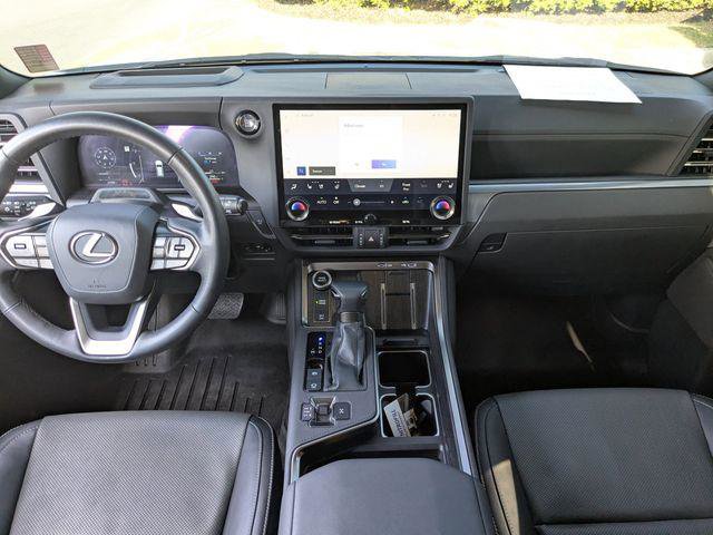 Certified 2024 Lexus GX 550 w/ Accessory Package (Z1) image 17