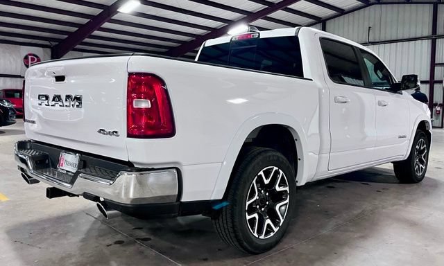 Used 2026 RAM 1500 Laramie AWD/4WD image 3
