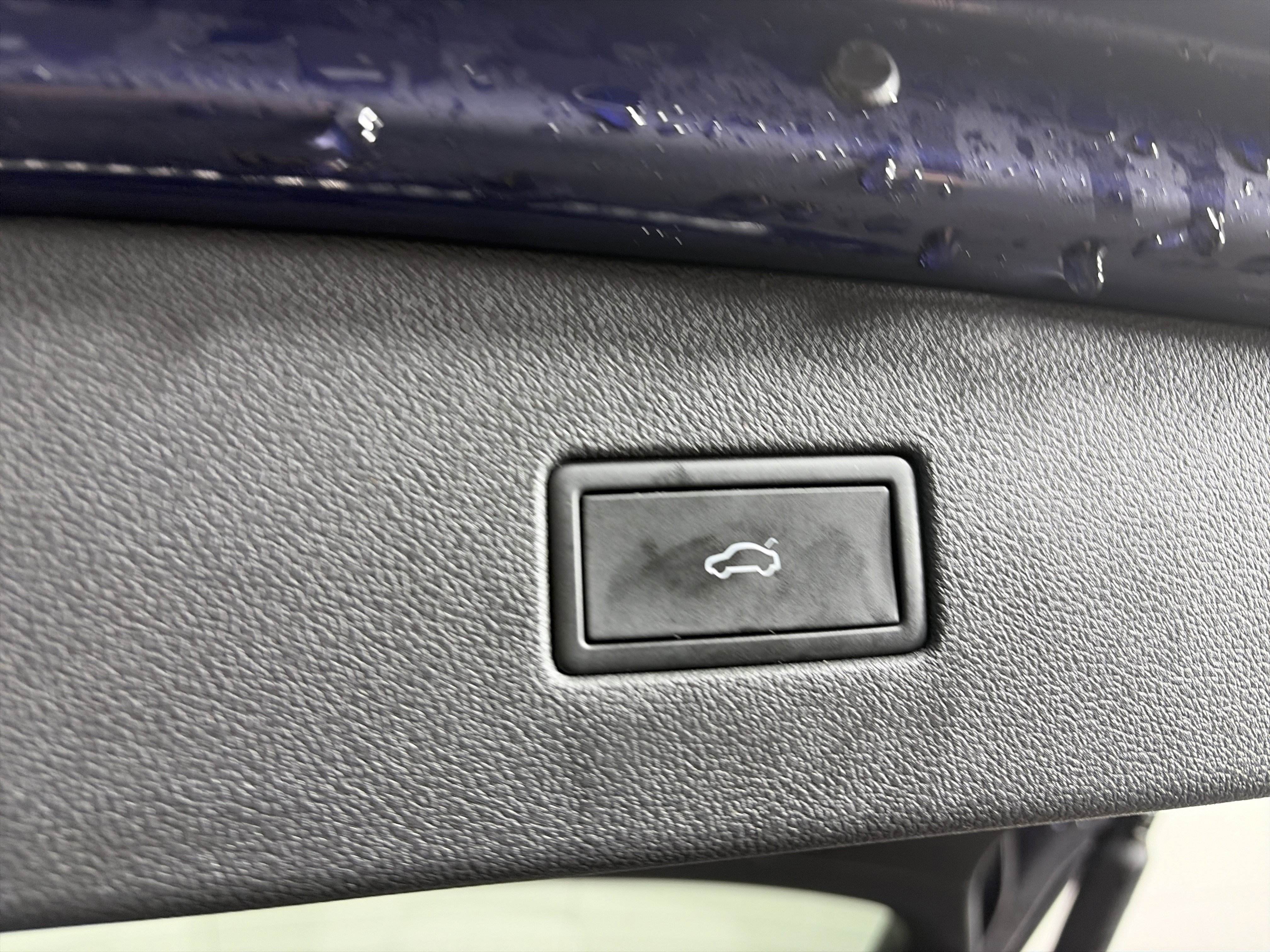 Used 2022 Volkswagen Tiguan SE image 20