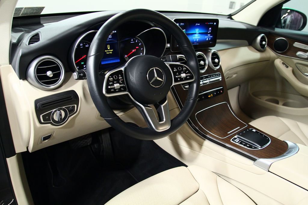 Certified 2022 Mercedes-Benz GLC 300 image 19