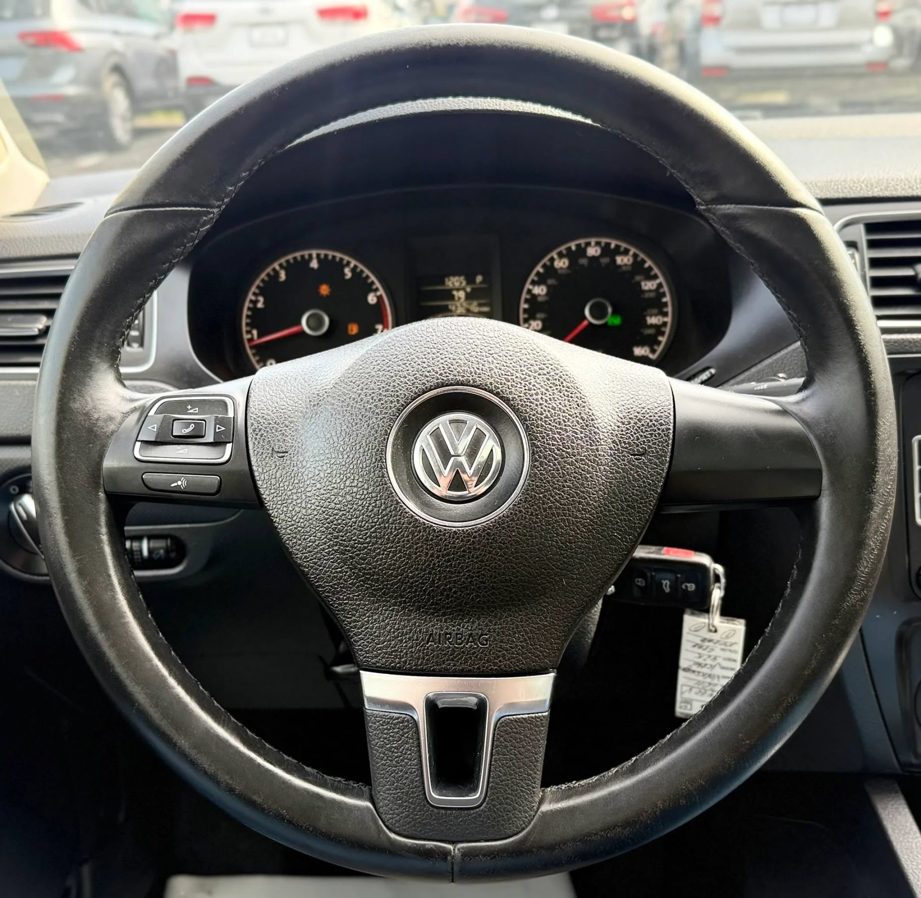 Used 2011 Volkswagen Jetta SE FWD image 13