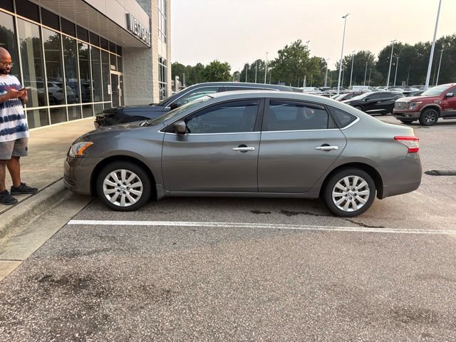Used 2015 Nissan Sentra SV FWD image 3