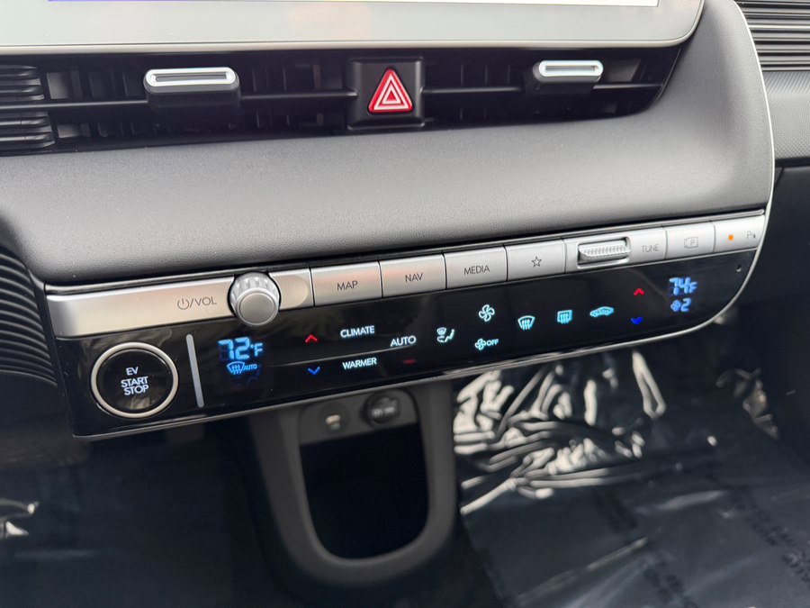 Used 2024 Hyundai Ioniq 5 Limited image 31