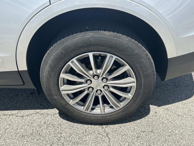 Certified 2025 Cadillac XT5 Luxury FWD image 13