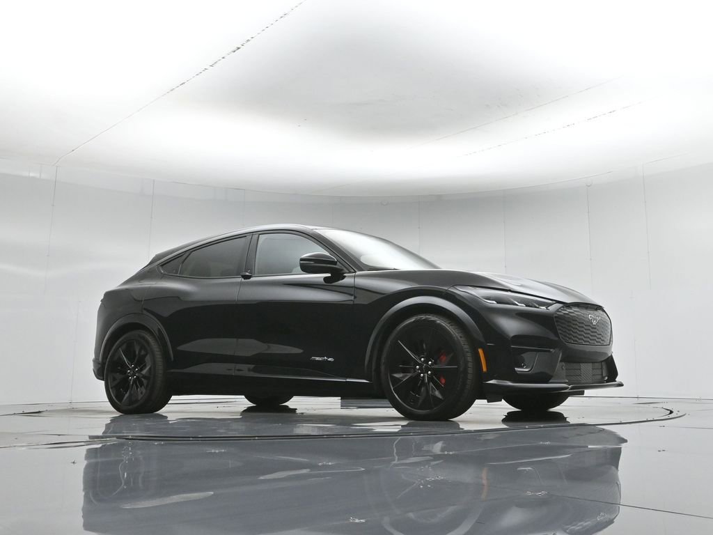 Used 2025 Ford Mustang Mach-E GT video 2