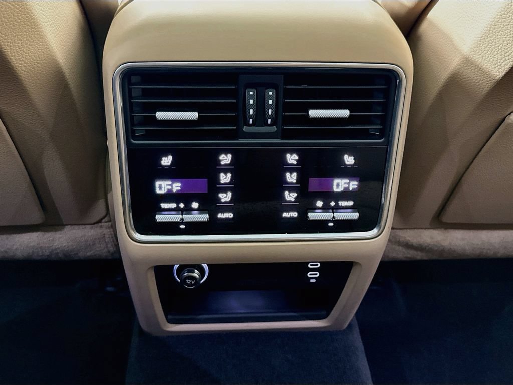 Certified 2021 Porsche Cayenne Coupe AWD/4WD image 27