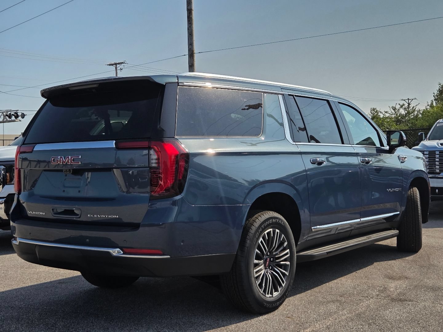 New 2026 GMC Yukon XL Elevation w/ Elevation Premium Package AWD/4WD image 20