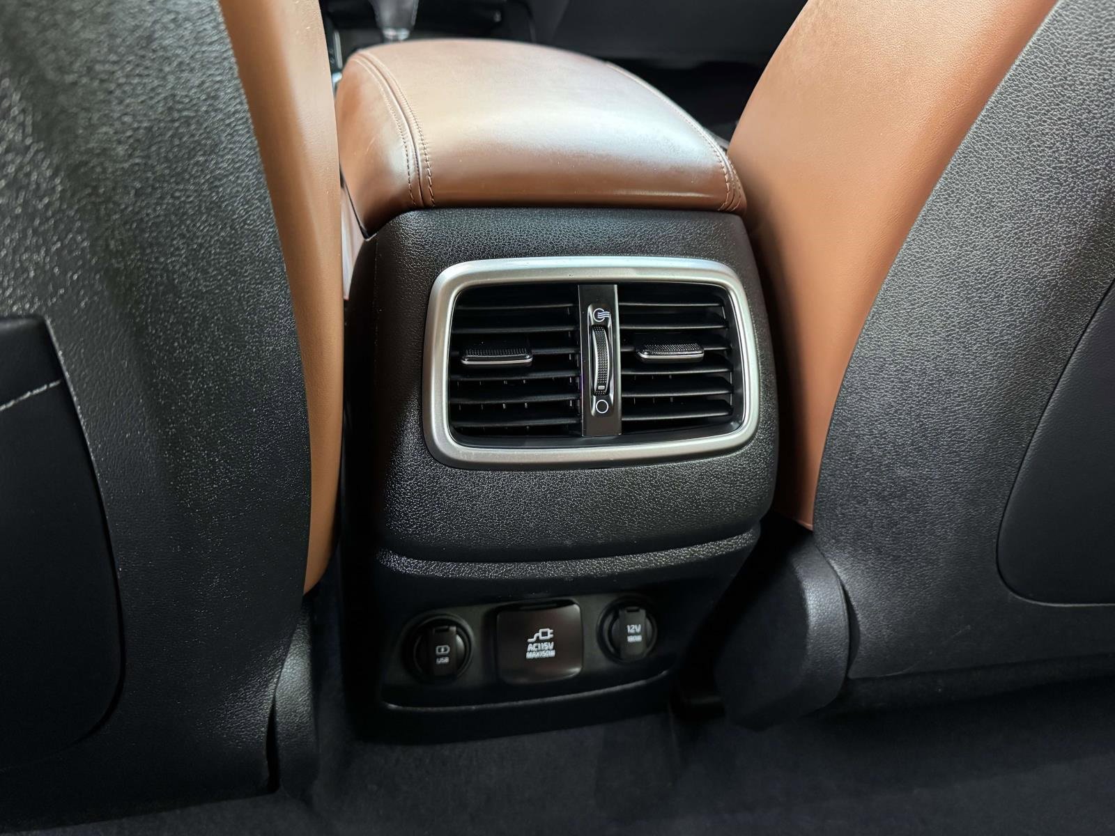 Used 2019 Kia Sorento SX image 29