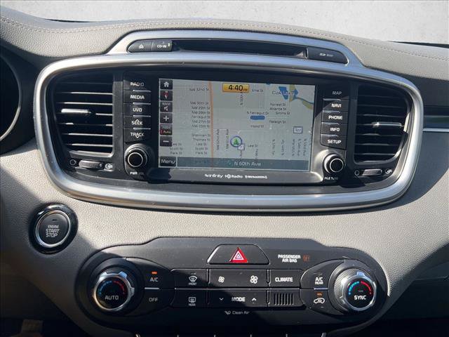 Used 2016 Kia Sorento SX FWD image 13