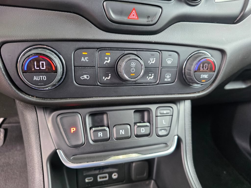 Used 2020 GMC Terrain SLT FWD image 18