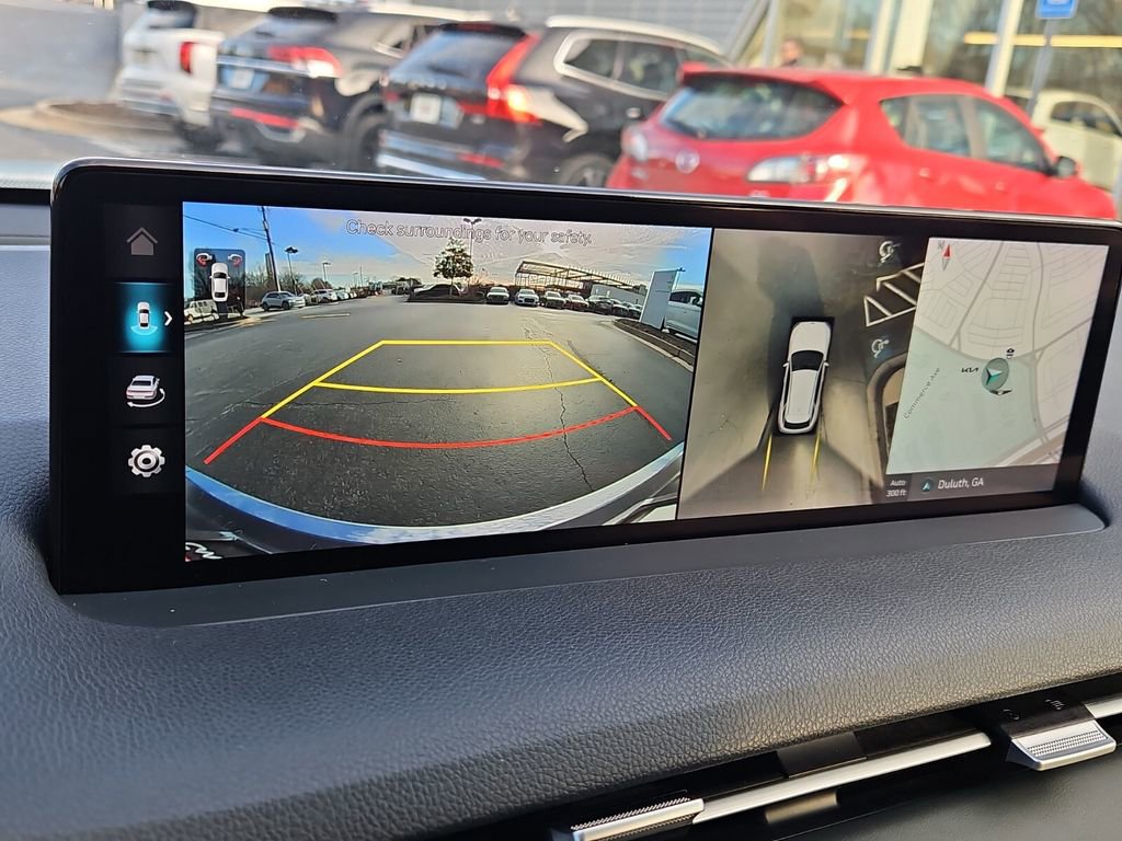 Used 2022 Genesis GV70 2.5T w/ Advanced Package image 24