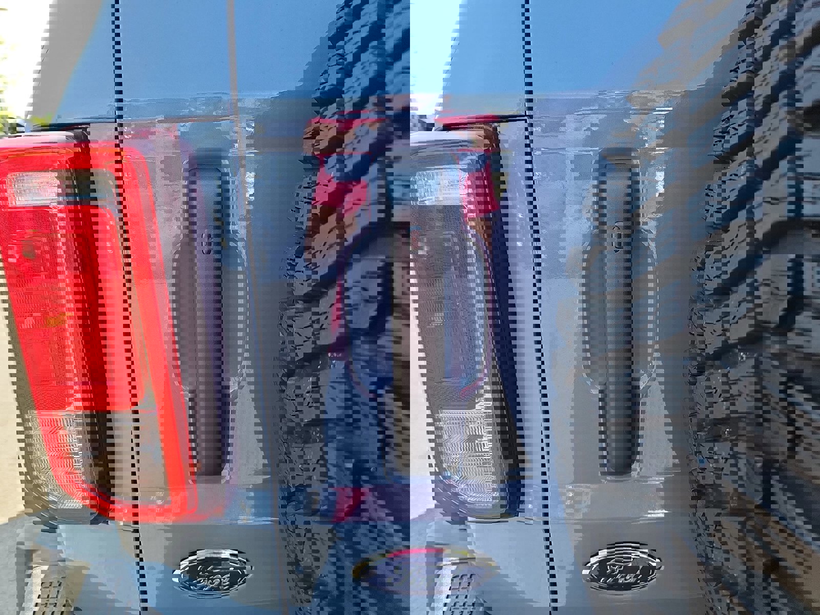 Used 2023 Ford Bronco Black Diamond w/ Sasquatch Package image 15