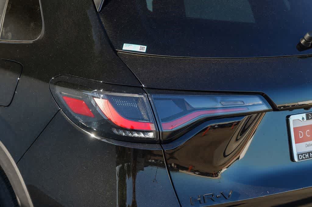 New 2026 Honda HR-V Sport image 7