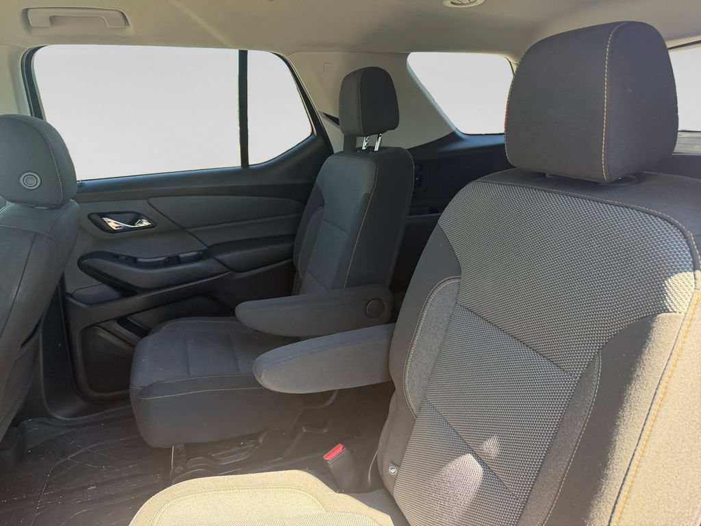 Used 2019 Chevrolet Traverse LT w/ LPO, Floor Liner Package AWD/4WD image 14