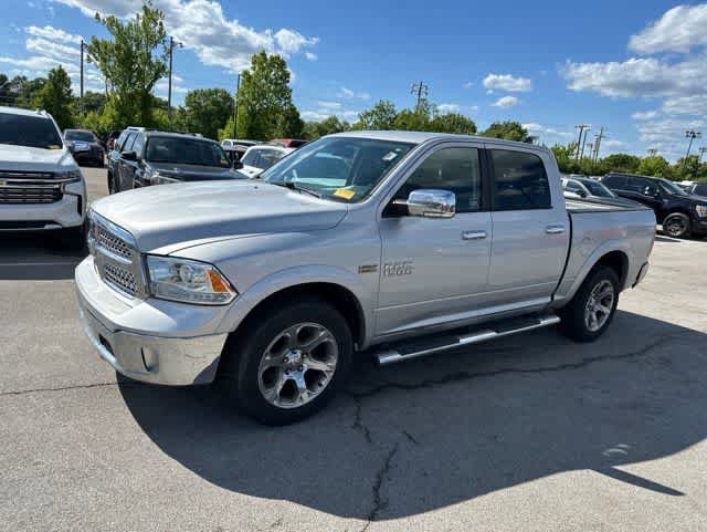 Used 2017 RAM 1500 Laramie AWD/4WD image 12