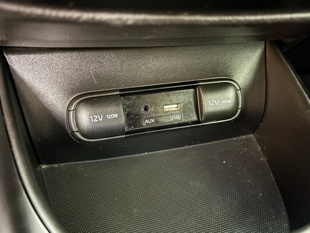 Used 2019 Kia Soul FWD image 25