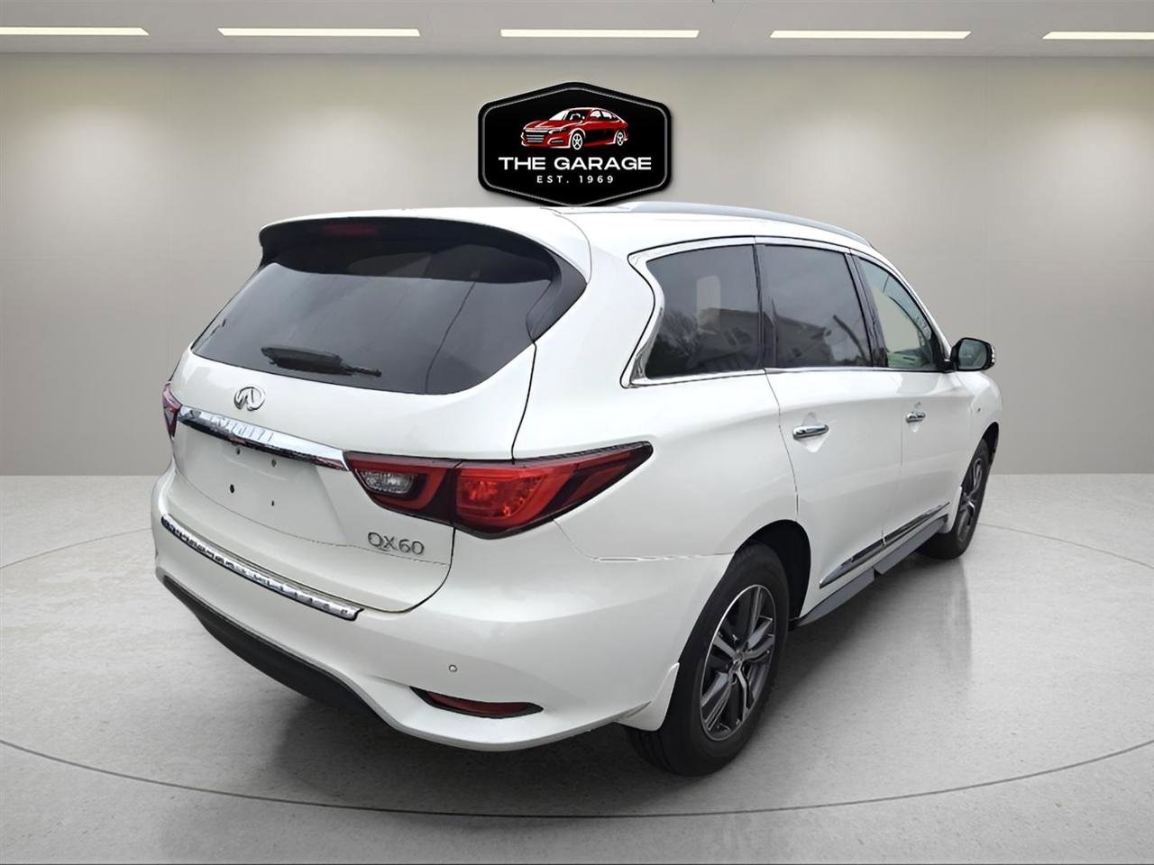 Used 2019 INFINITI QX60 Luxe w/ Essential Package AWD/4WD image 6