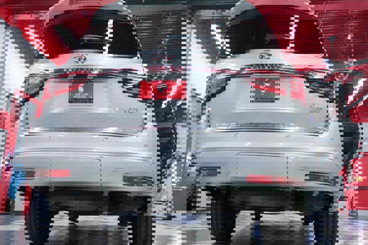 Used 2019 INFINITI QX80 Luxe w/ Proassist Package image 40