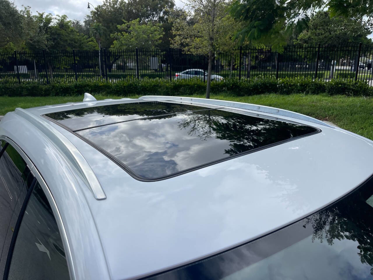 Used 2018 Cadillac XT5 Luxury w/ Driver Awareness Package image 12