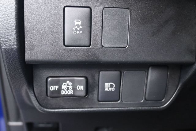 Used 2023 Toyota Tacoma SR5 AWD/4WD image 16