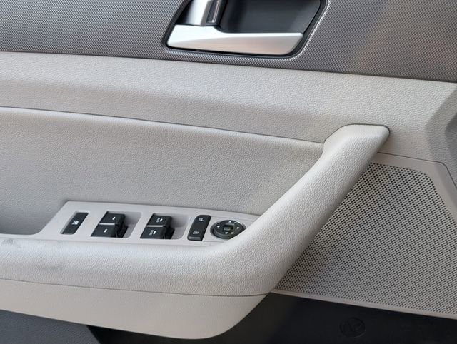 Used 2015 Hyundai Sonata Sport w/ Option Group 03 image 25