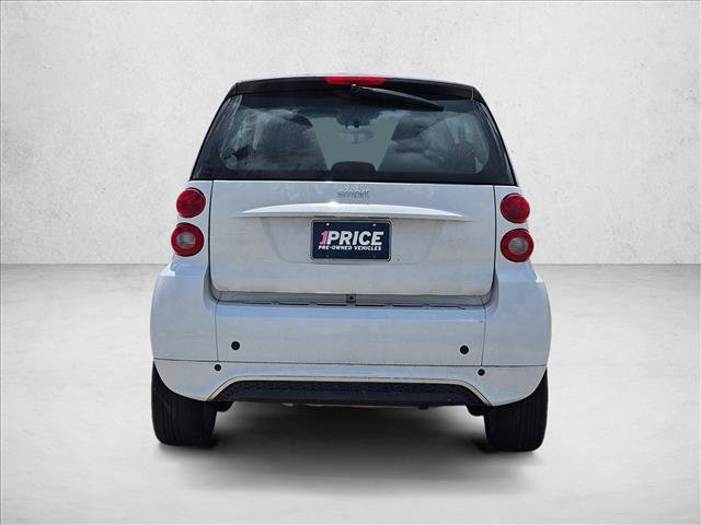 Used 2015 smart fortwo passion RWD image 6