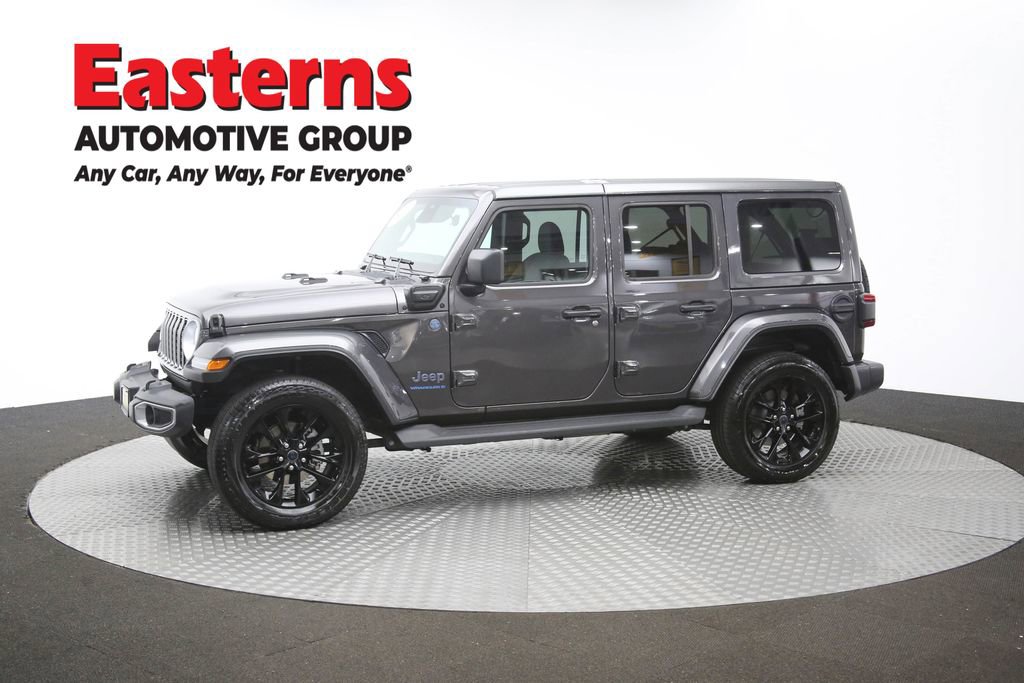 Used 2025 Jeep Wrangler Unlimited Sahara AWD/4WD image 54