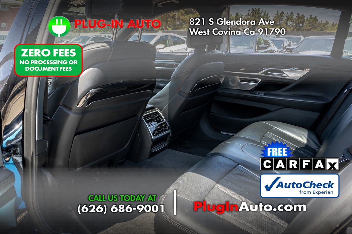 Used 2019 BMW 750i w/ Executive Package RWD image 10