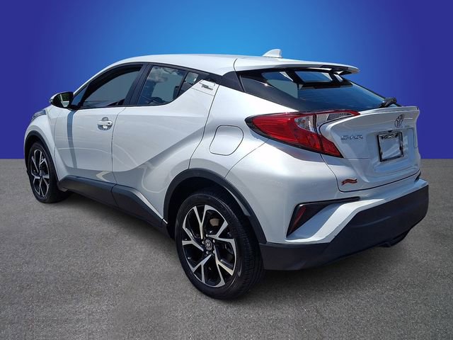 Used 2022 Toyota C-HR XLE FWD image 6