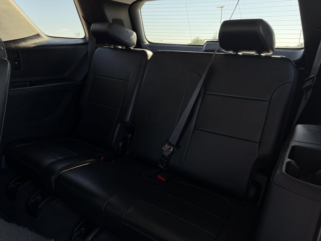 Used 2020 Chevrolet Traverse LT FWD image 27