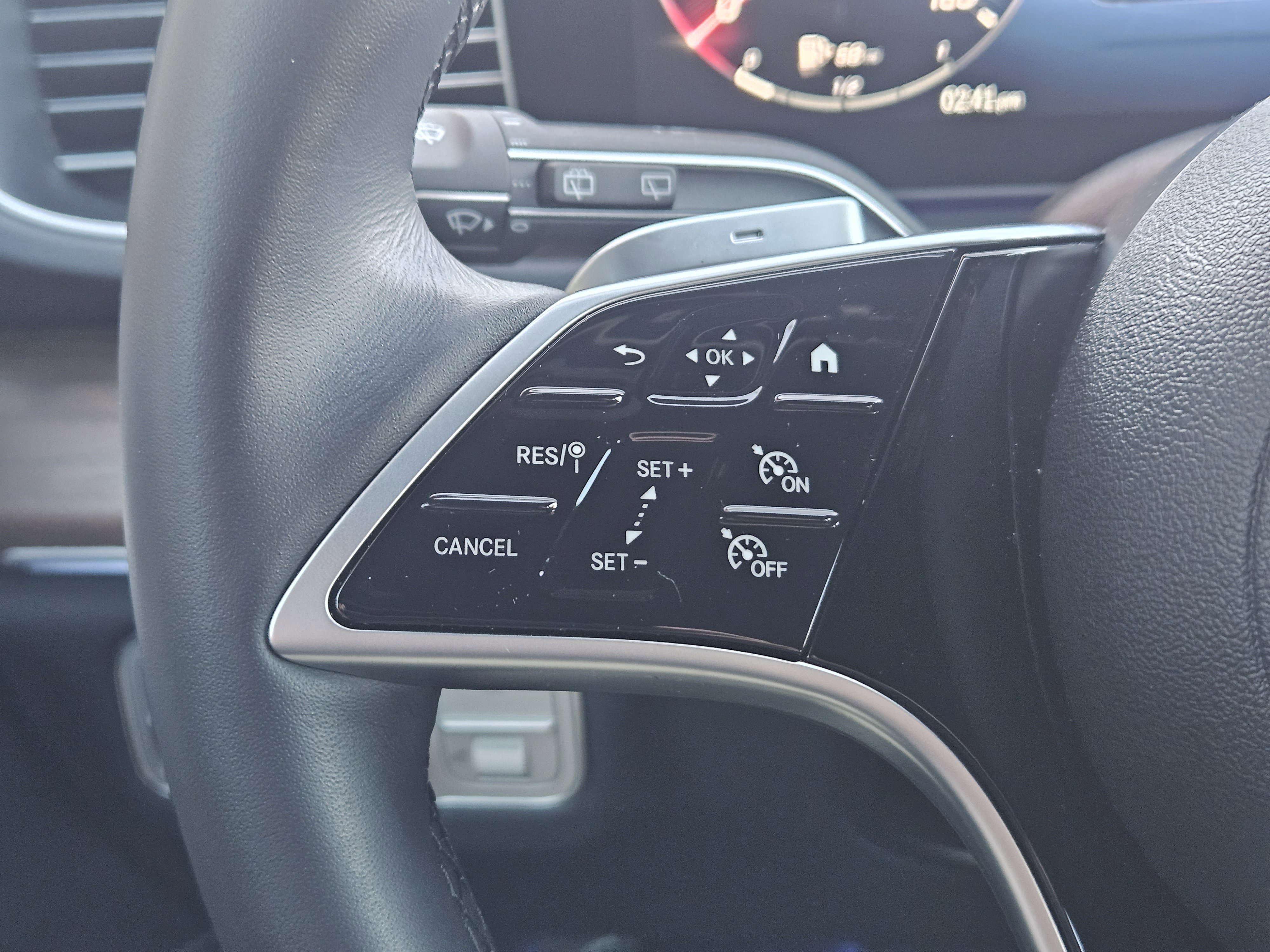 Certified 2026 Mercedes-Benz GLE 350 4MATIC image 29