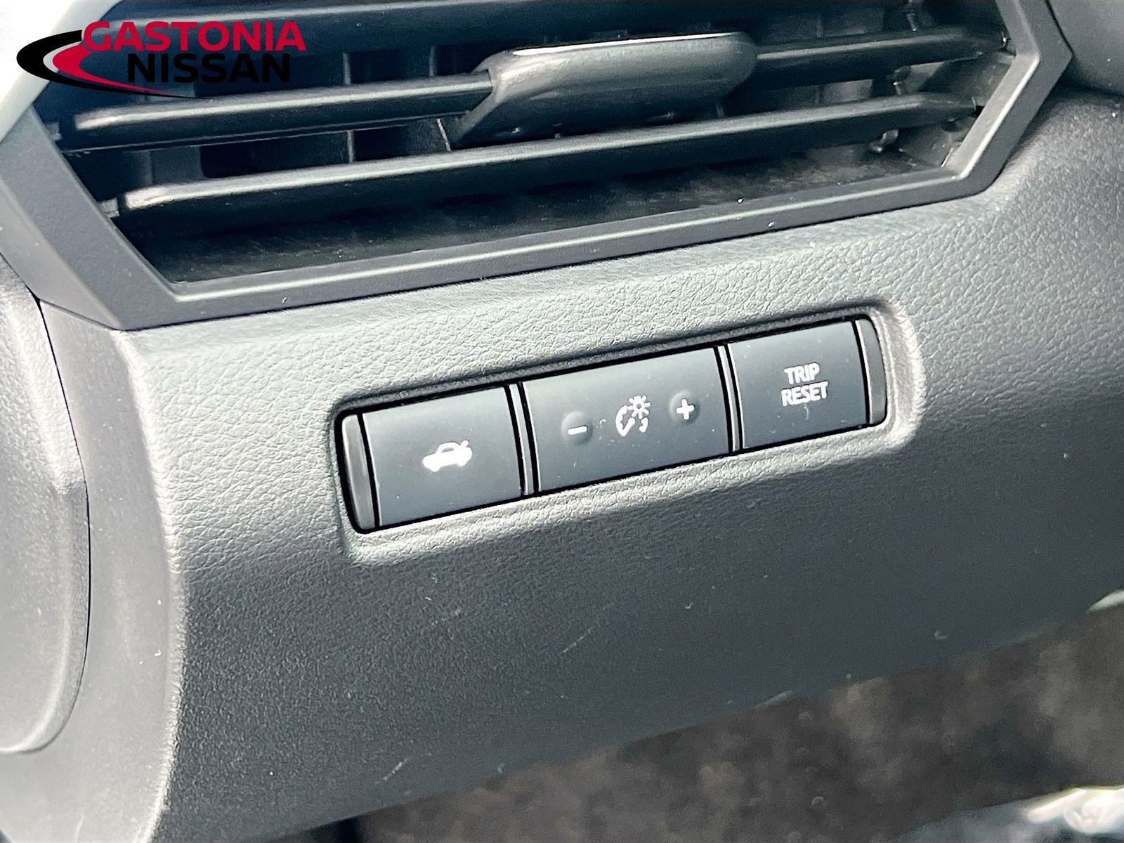 Used 2023 Nissan Altima 2.5 SV image 13