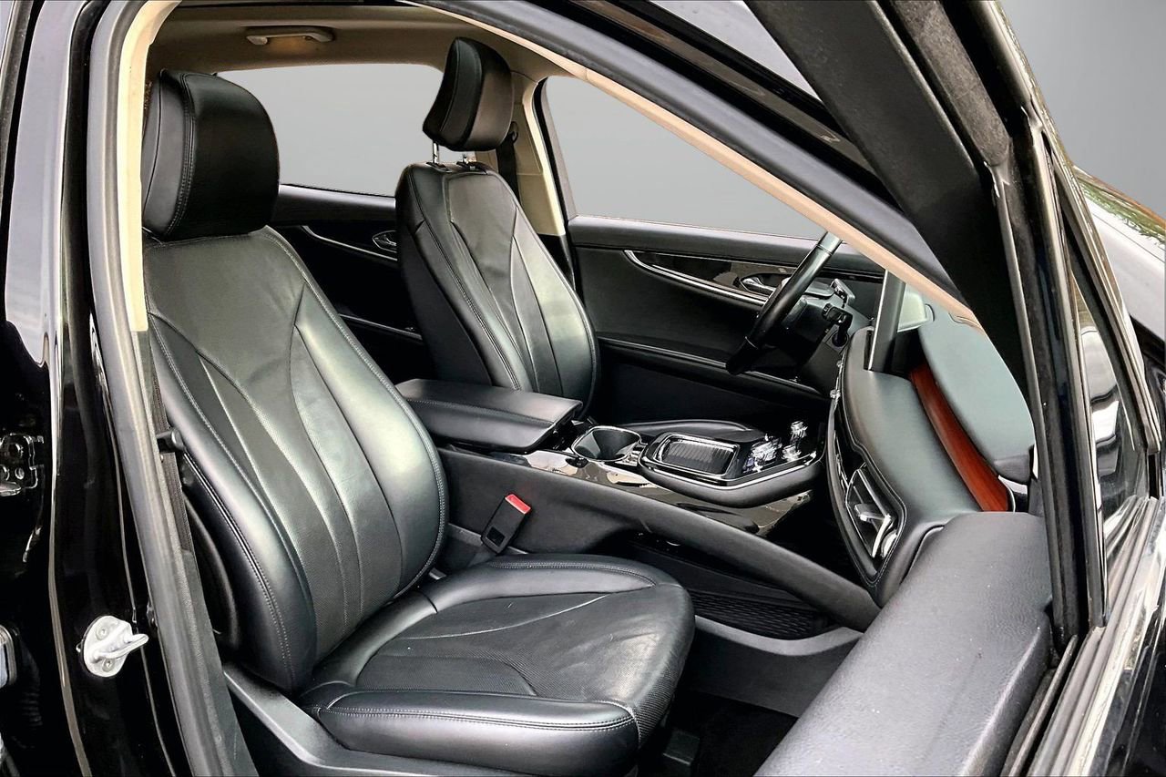 Used 2022 Lincoln Nautilus Reserve image 24