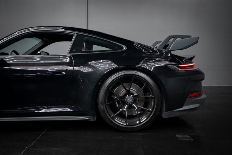 Used 2022 Porsche 911 GT3 RWD image 8