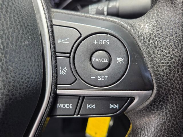 Used 2021 Toyota Camry LE FWD image 28
