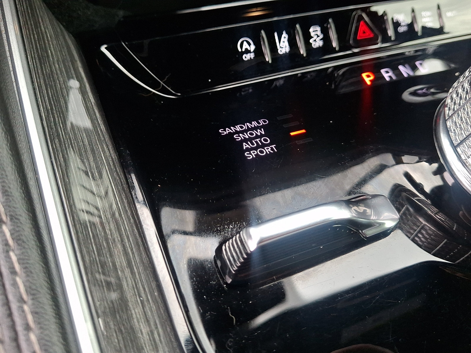 Used 2022 Jeep Wagoneer Series II AWD/4WD image 25
