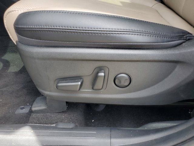 Certified 2023 Hyundai Santa Fe SEL w/ Premium Package image 13