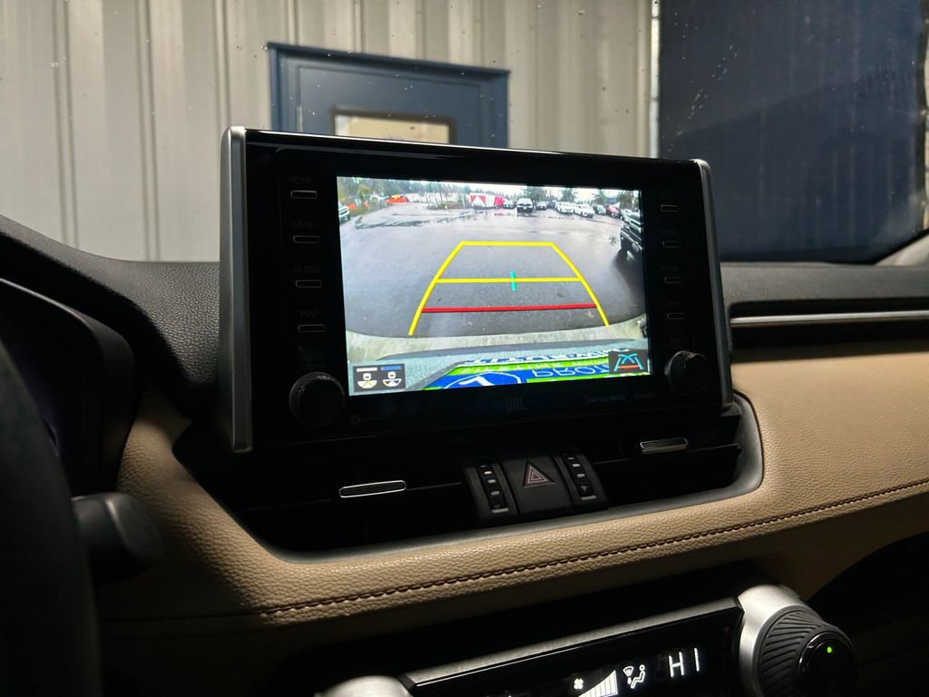 Used 2020 Toyota RAV4 XLE Premium image 20