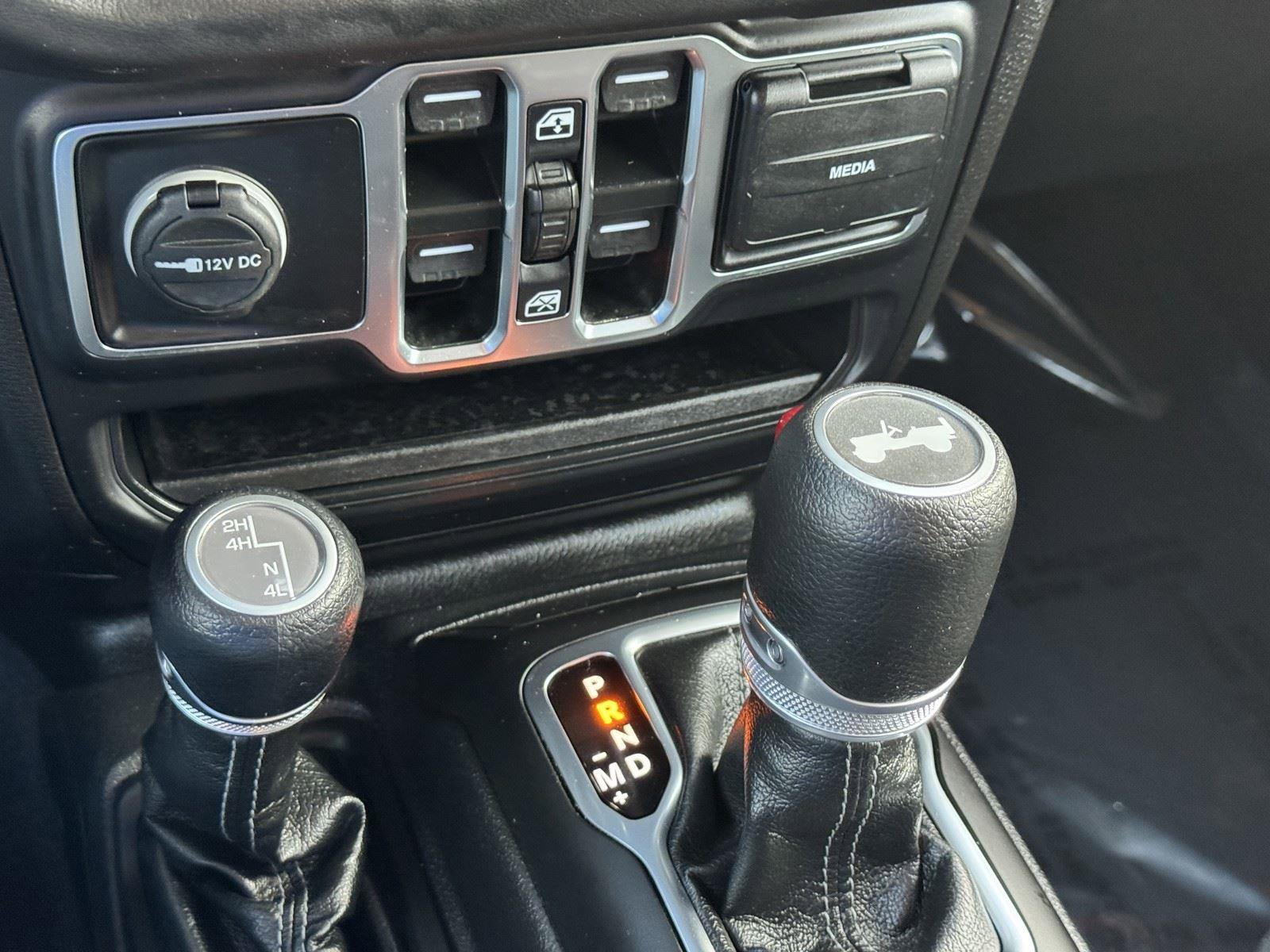 Certified 2025 Jeep Wrangler Sahara image 19